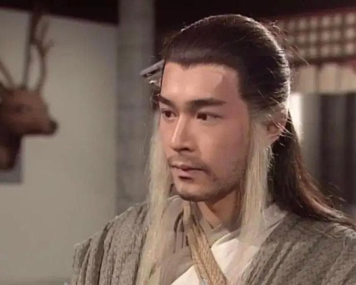 “岳不群”王伟：一生演尽坏人，晚年出家去世一个月后家人才公布