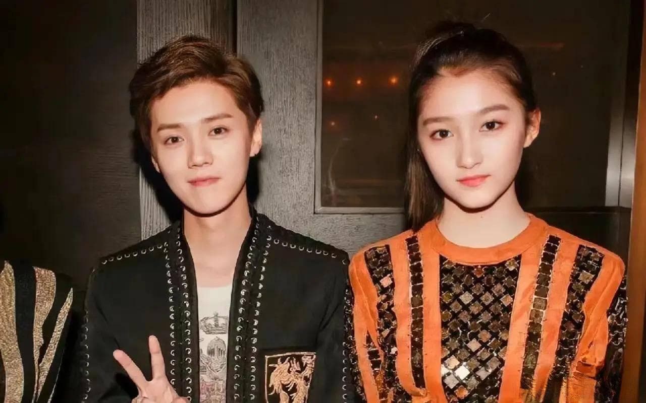 鹿晗关晓彤：七年恋情如何影响他们的个人形象？