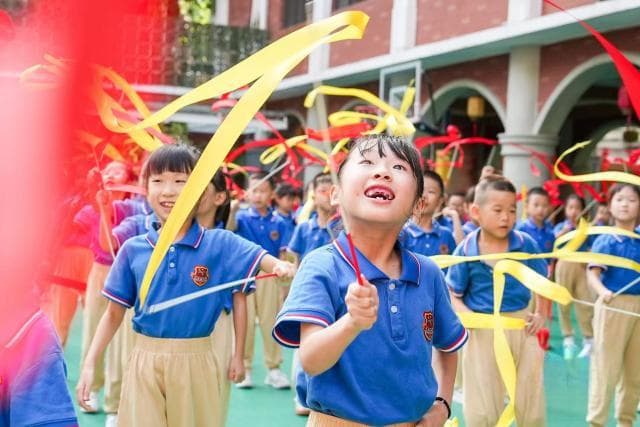 广州：探索生育补贴制度，持续优化全链条生育支持措施