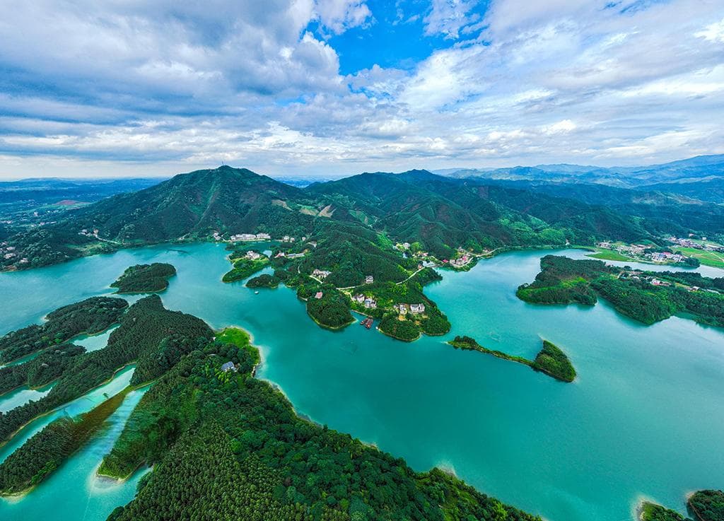 湖南常宁：湿地公园美如画