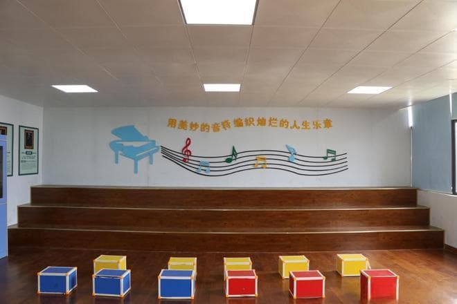 龙门学校从课堂到课外：高中生如何拓展学习视野，提升综合素质