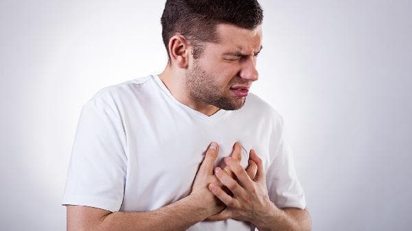 剧烈运动后胸痛别忽视！如何辨别生理反应与潜在疾病？
