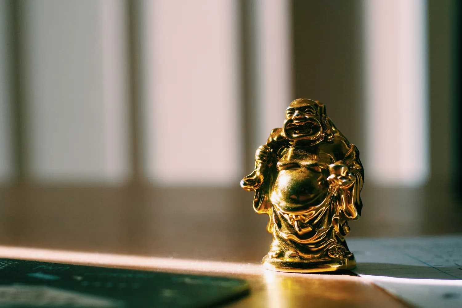 职场大佬教你如何做到“沉默是金”