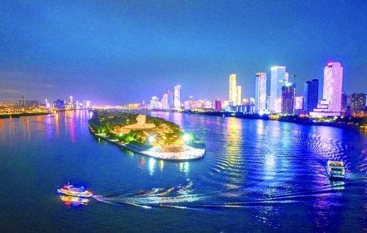 长假自驾游，出门先看好路况