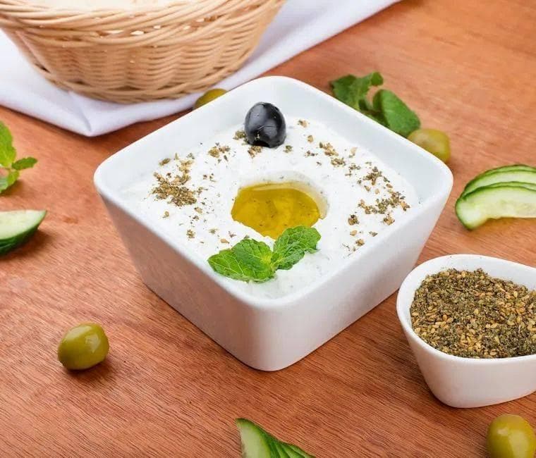 酸奶与健康：过量饮用可能刺激肠胃，腹泻如何应对？