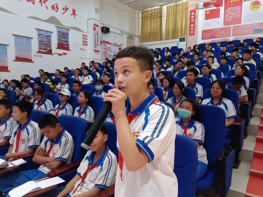 打击网络谣言宣传进校园  护航青春共成长