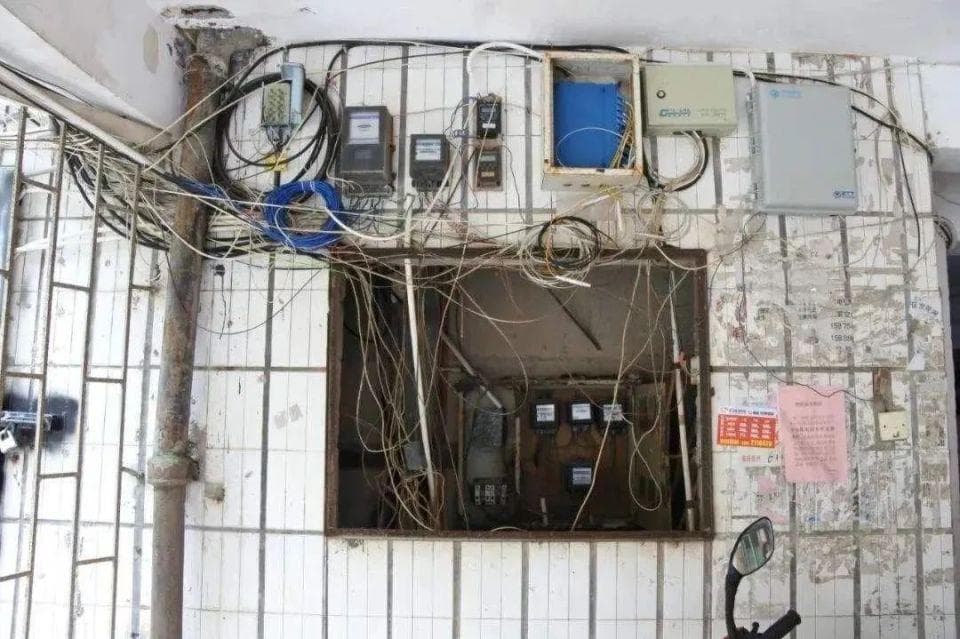 一段老化的电线线路会引发什么？