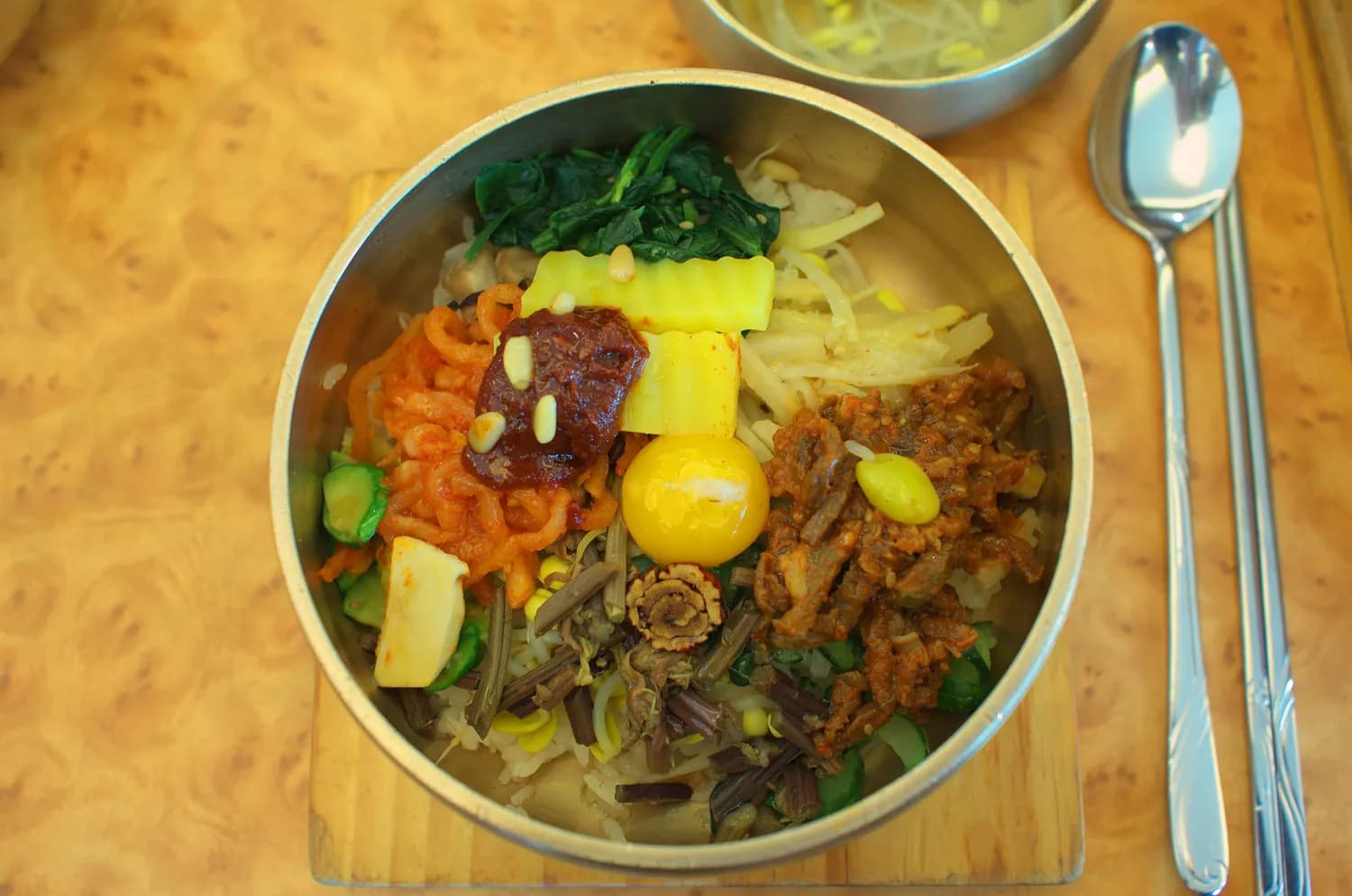 延吉&鸡西冷面大比拼：谁家食材更赞？