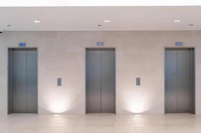 揭秘电梯材料选择：如何打造安全、舒适的电梯空间？
