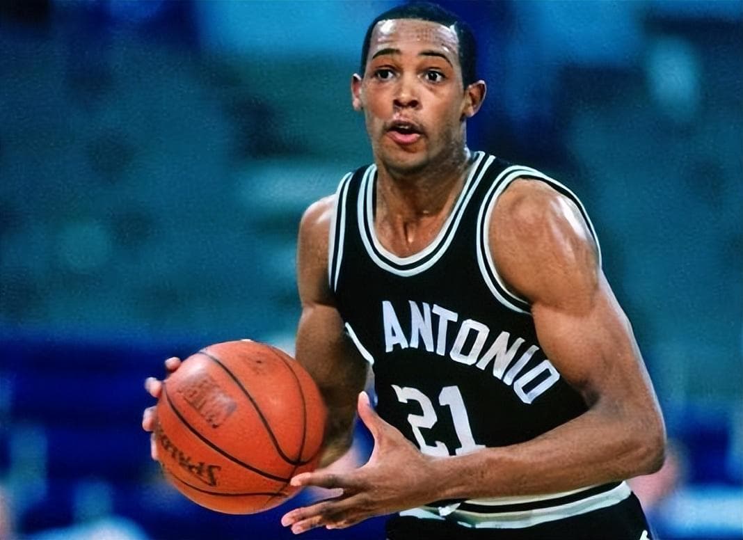 单场砍四双有多难？NBA历史仅4人，近30年无人做到，文班有望5双