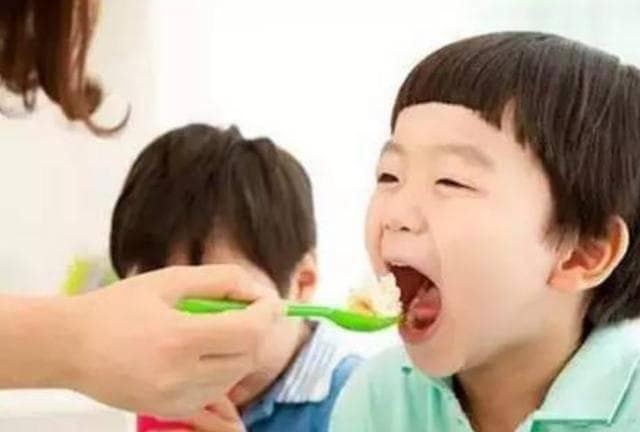 1-3岁孩子，饮食要注意什么？这5点赶紧看看