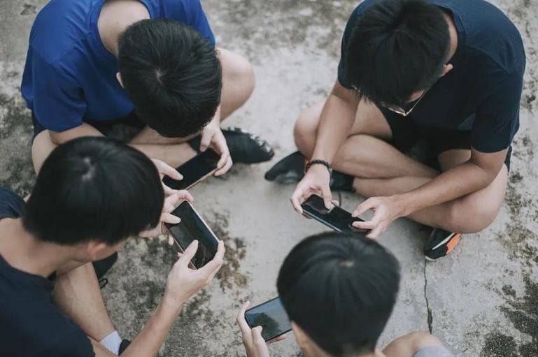 防止孩子游戏里乱充钱的新功能上线，大厂终于动真格了