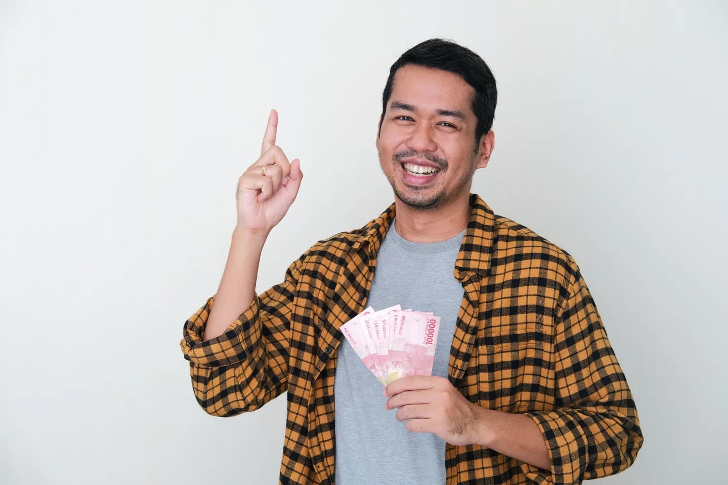双十一贷款攻略：如何安全选择贷款中介？
