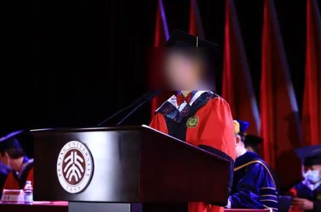 妈妈会“撒娇”，是一个家庭的福气，也是孩子成长的助推剂