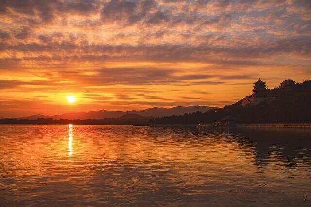 最美不过夕阳红：夕阳霞光怎么拍？8个技巧学起来！