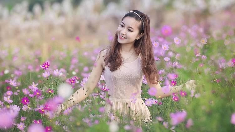 女人主动找你聊天，往往说明4个问题，别不懂