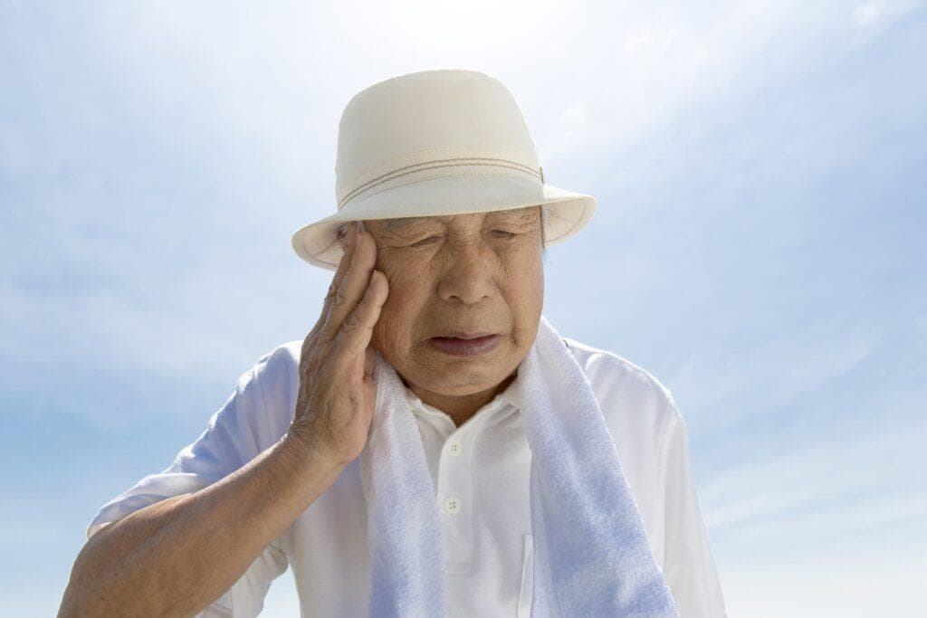 老人出汗多？揭秘常见原因及应对方法