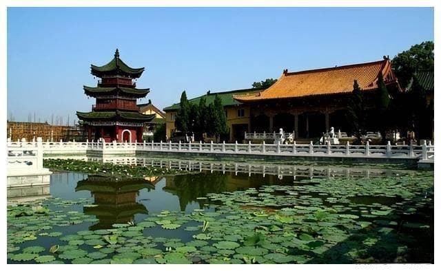 中国最“纯”的寺庙，不收门票，2块钱吃一顿斋饭，却有一个要求