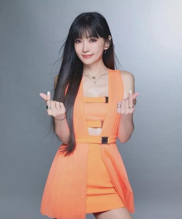 《浪姐》谢金燕：父亲是猪哥亮，母亲是林见如，女儿是著名主持人