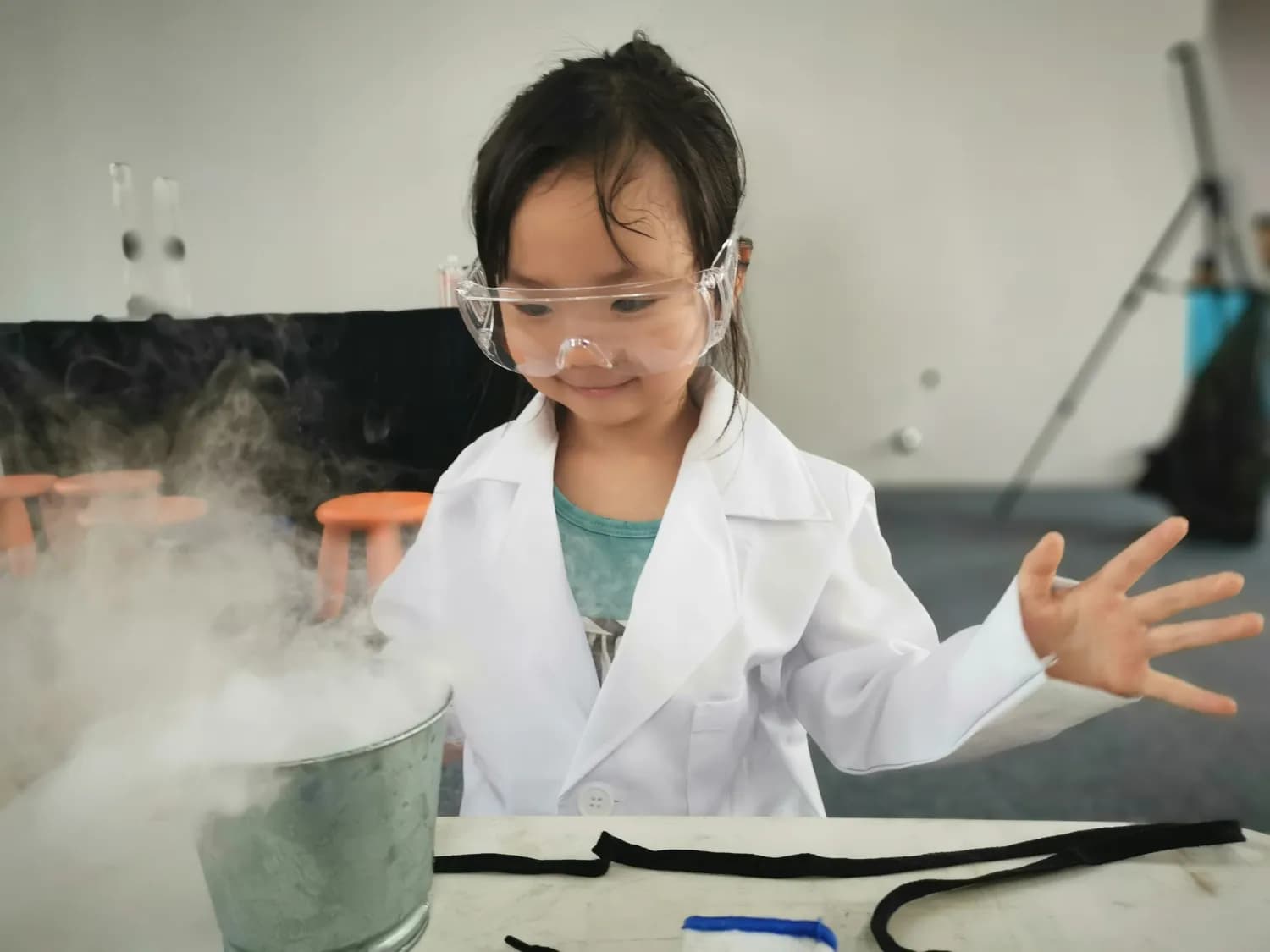 科学副校长助力学校科学教育