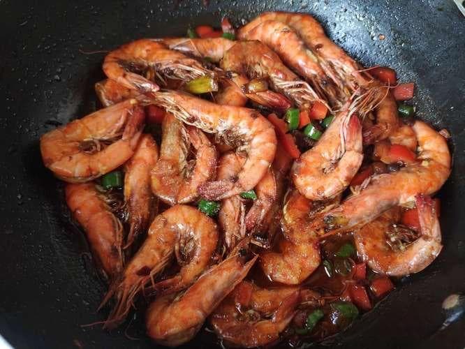 南京盐水鸭风味特点及食用指南