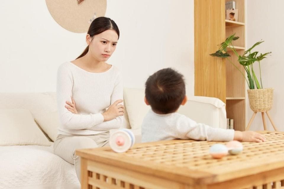 孩子长大后会和父母更疏远，到底为啥？你们给过孩子情绪价值吗？