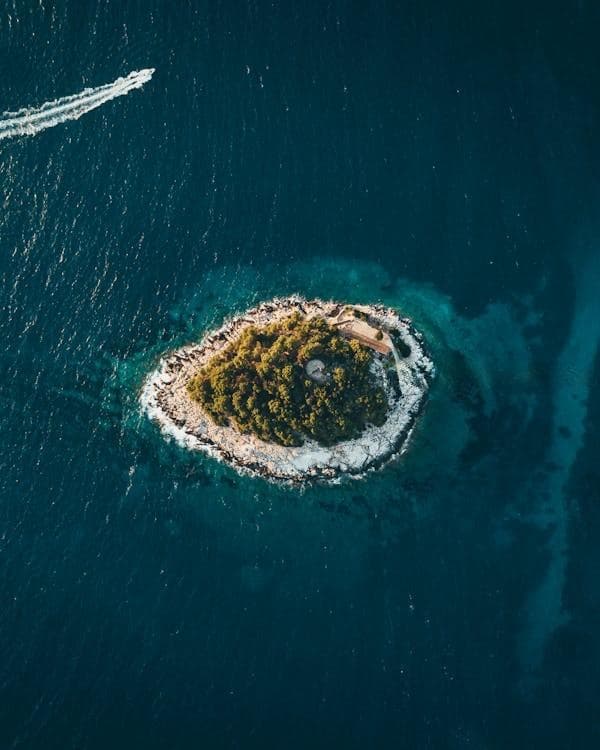全球绝美海岛旅游攻略与景点推荐