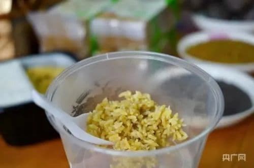 2.5吨土豆变身成1吨干燥大米，“土豆米”到底啥味道？