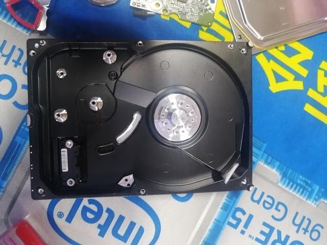 机械硬盘选购指南：容量选择与技术解析