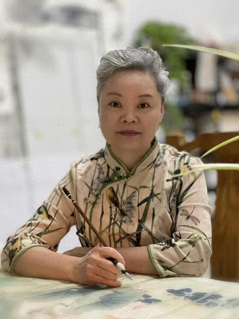 董丽霞以60幅生肖蛇画迎蛇年，传统艺术焕发新魅力