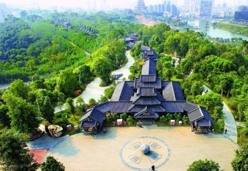 南宁青秀山龙象塔：一座承载历史文化的明代古塔