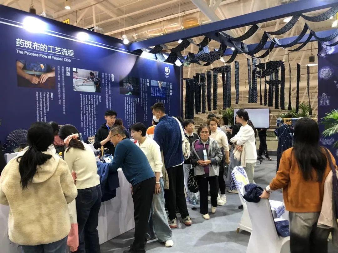 非遗博览会上，这届年轻人迷上了“新中式养生”