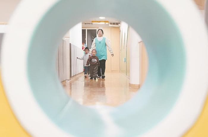 深读丨普惠托育，让生育家庭安心托付
