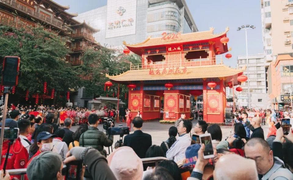 广州多区花市迎客 特色活动与非遗展示吸引市民