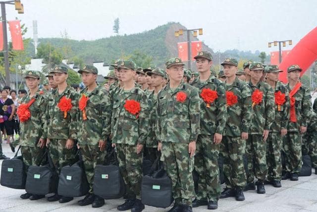 大专生入伍：入学前还是毕业后？