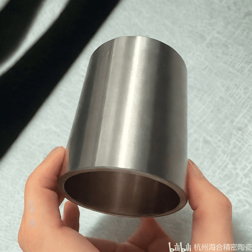 高温高强度“导电氮化硅陶瓷”的性质及其结构性能特点