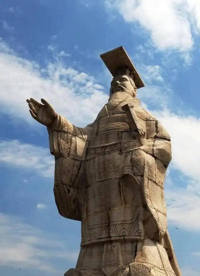 秦始皇“焚书坑儒”：被误解千年，其实是场文化改革？