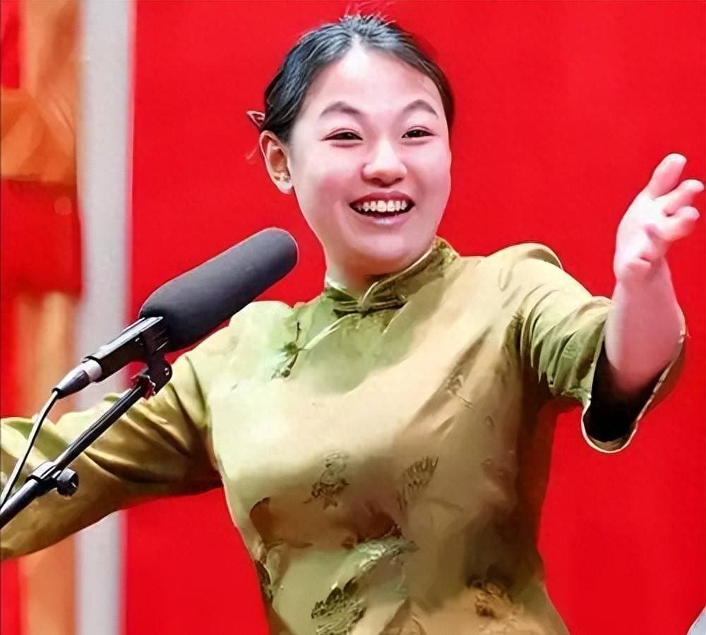 德云社赵芸一：十年奋斗终成才，打破相声圈性别壁垒
