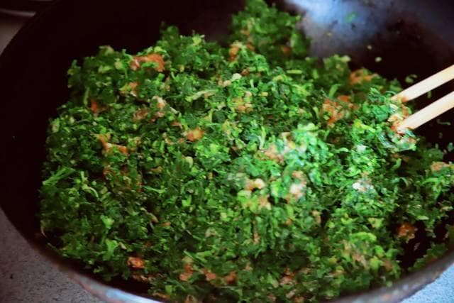 调荠菜饺子馅，切记不要加一堆调料，好吃做法教会你，饺子格外鲜