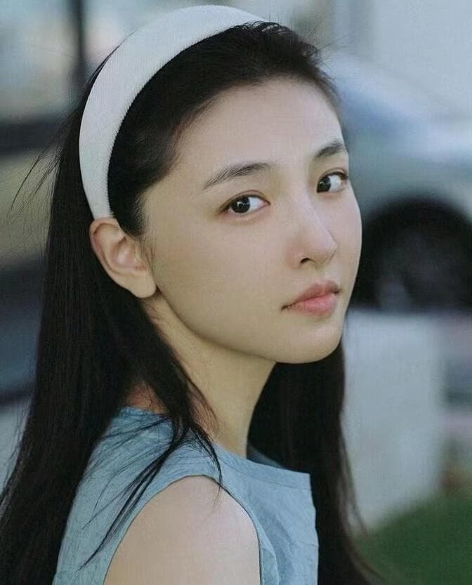 从清纯到成熟：吴倩的演艺转型之路
