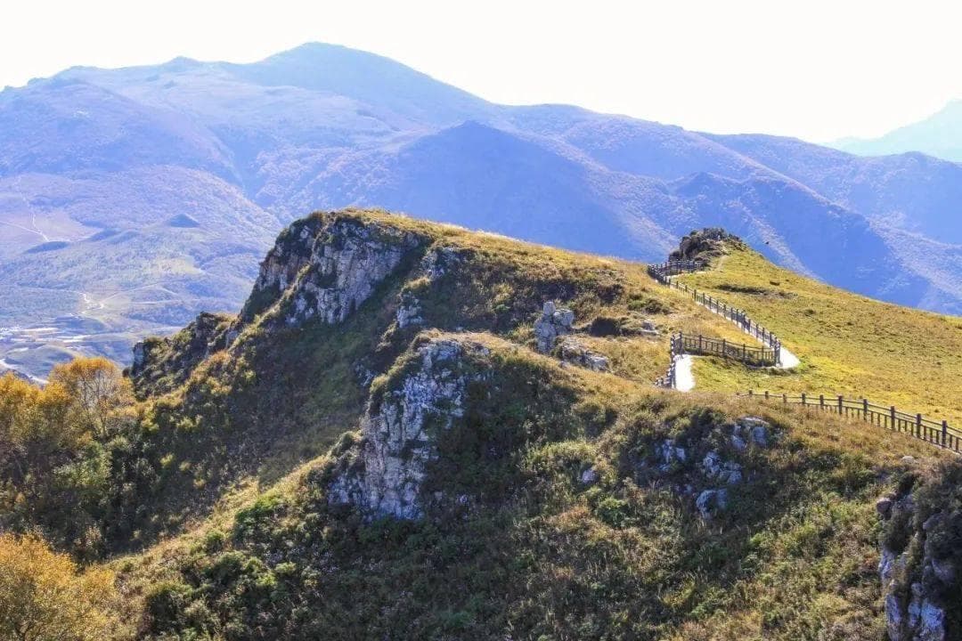 京郊徒步指南：从清凉溪谷到千米山巅，6条精选路线详解