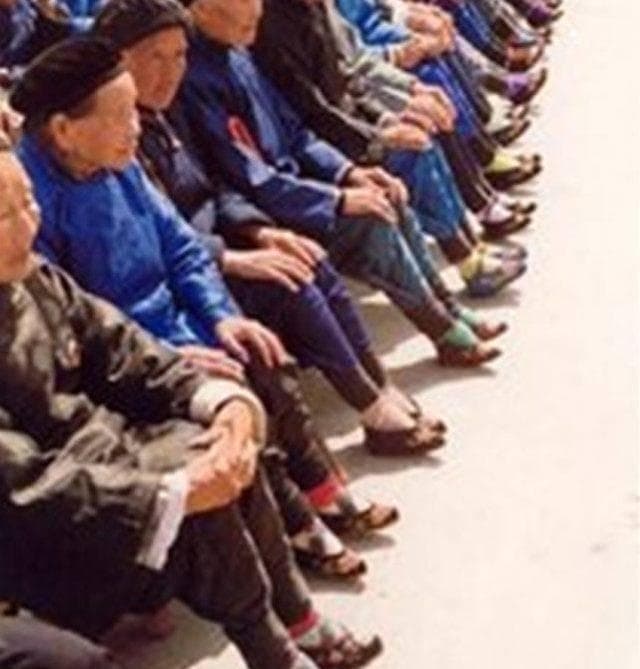 古代女人为什么缠足？其中一个原因，让人无法接受