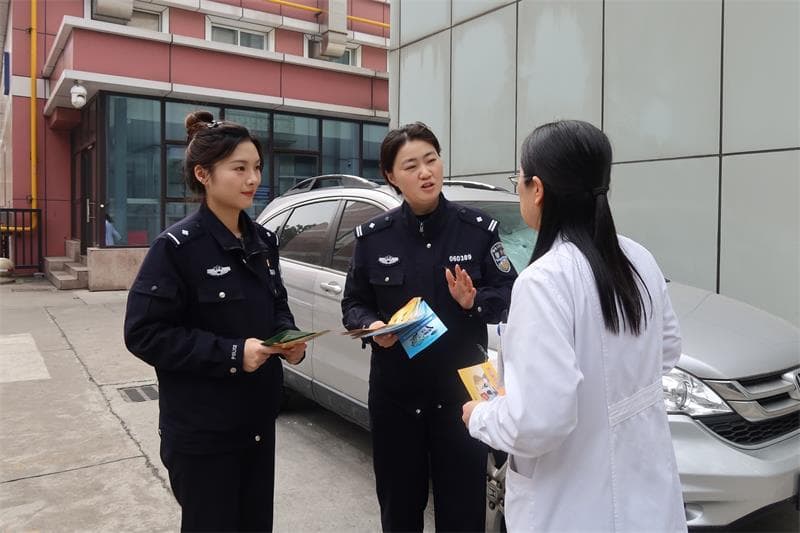 警银携手走进医院，反诈宣传别开生面