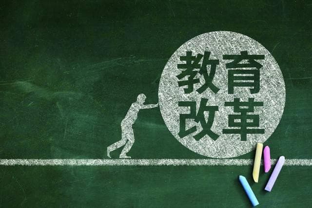 在北大数学系，流传着这样一句话：每年总有一些不知天高地厚的高考状元报考