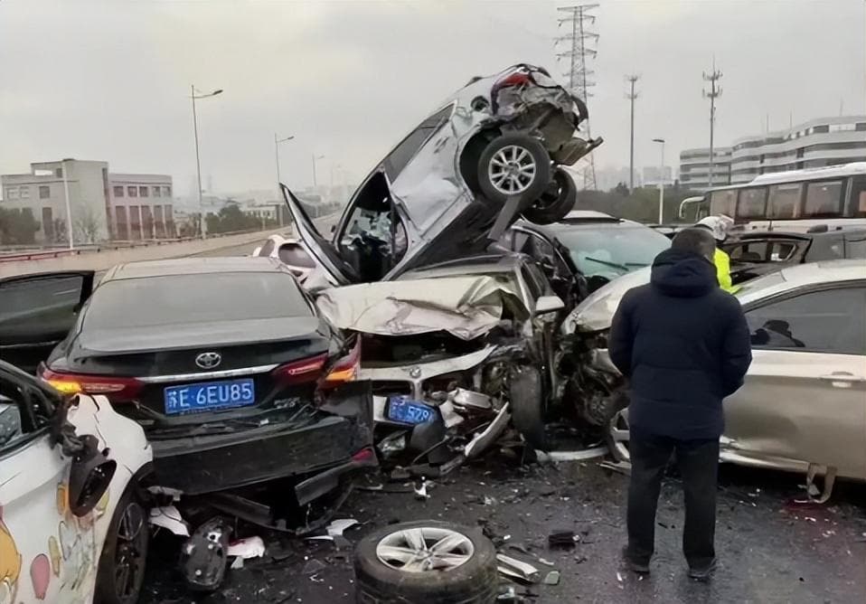 23中美印交通事故死亡人数对比：美4万人，印17万，中国多少？