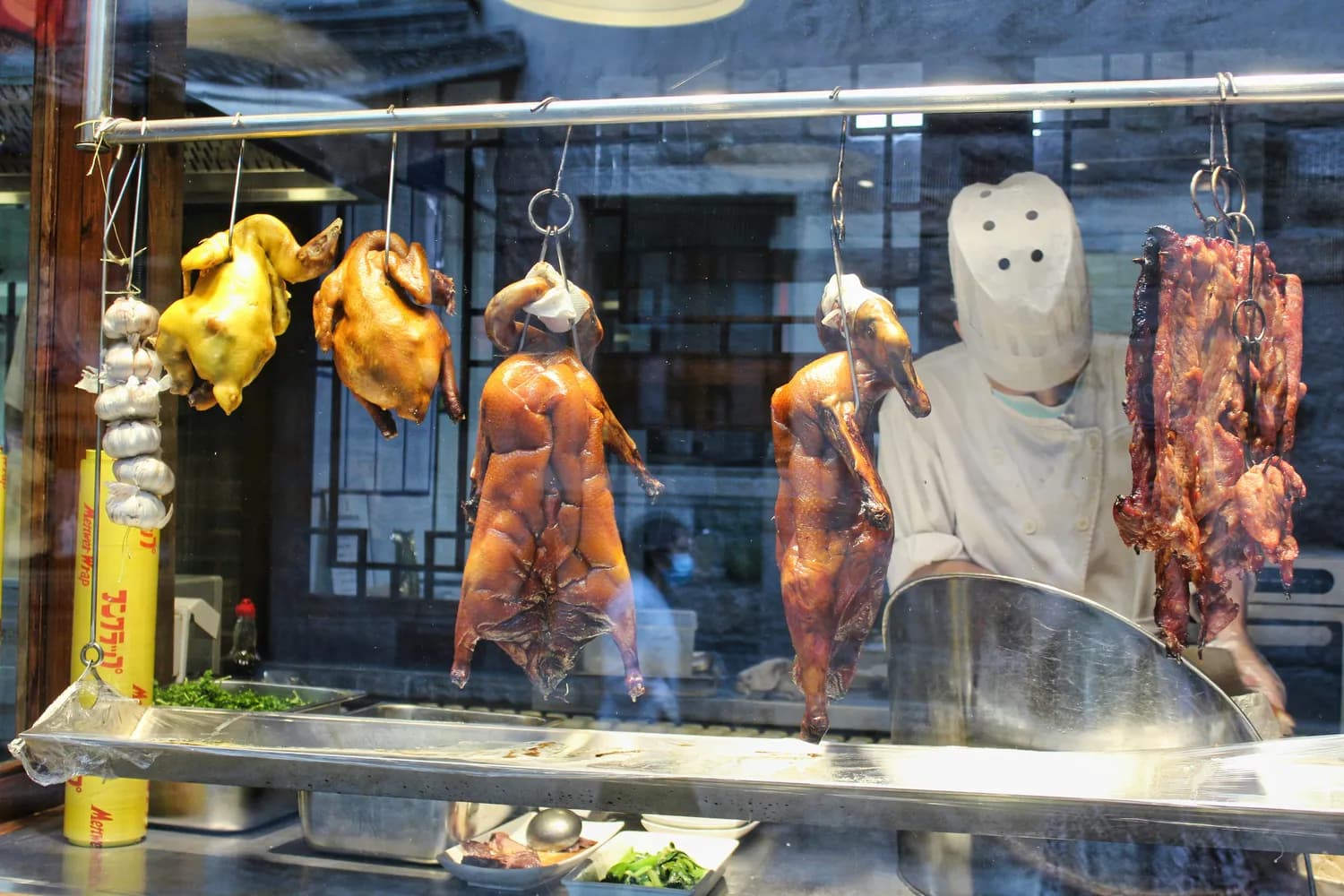 广东美食大挑战：叉烧、白切鸡、烧鹅谁更胜一筹？