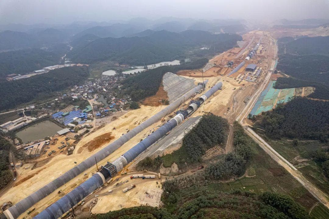 快了！预计年内建成！途经高明的广湛高铁建设提速