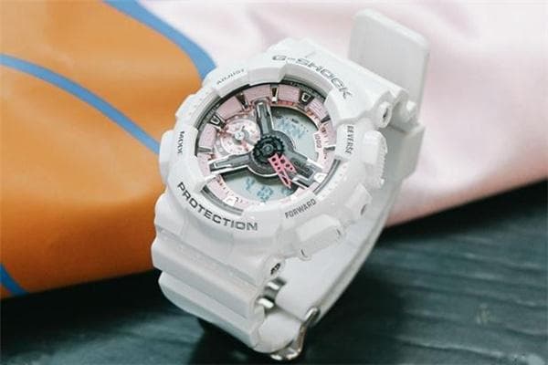 卡西欧G-SHOCK和BABY-G区别 两款型号对比