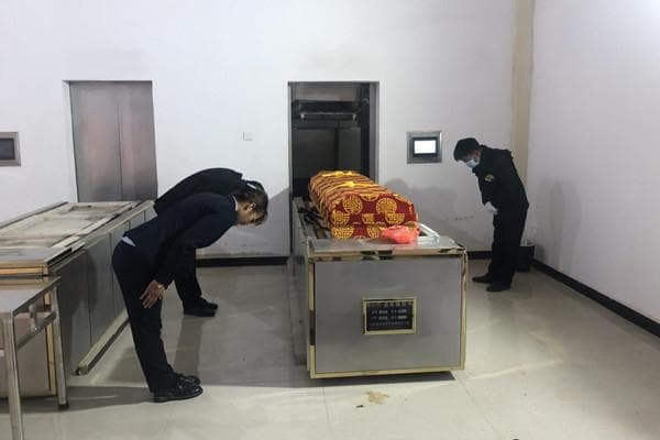 在火葬场火化需要多长时间？为什么不同的人会有不同的火化方式？