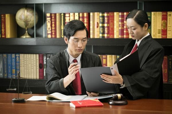 工资基本工资怎么算：法律法规下的工资构成与计算方法解析